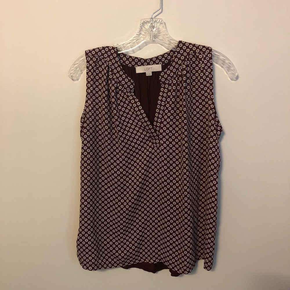 Loft Breathable V-Neck Sleeveless Top Maroon with Pattern Size XS